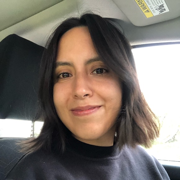 Meet your Posher, Mayra - Picture 1 of 1